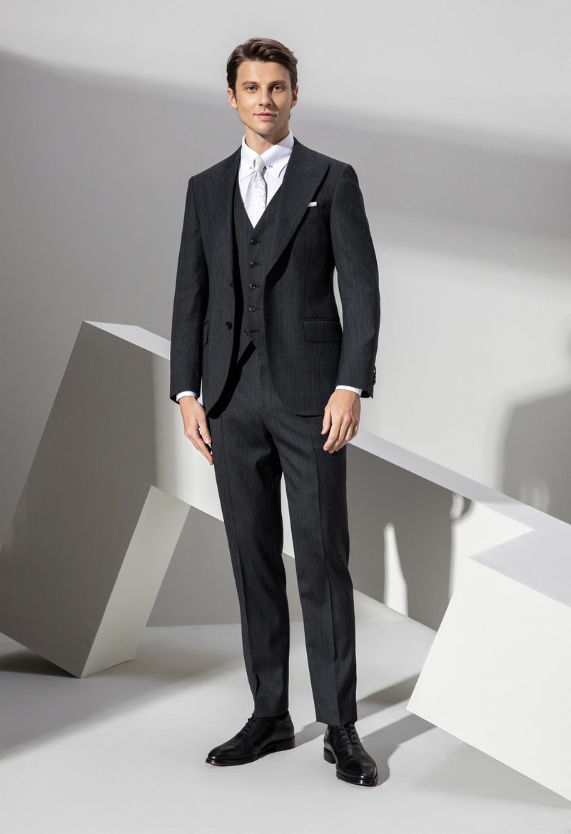 HARCHOY Bespoke Suit 8908009